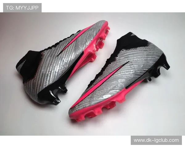 耐克夏季室内足球鞋舒适透气与敏捷控场性能全面升级深度解析